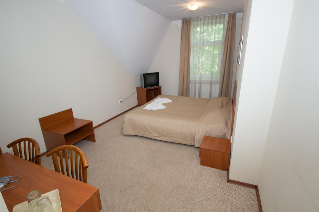 Deims Hotel Šilutė Esterno foto