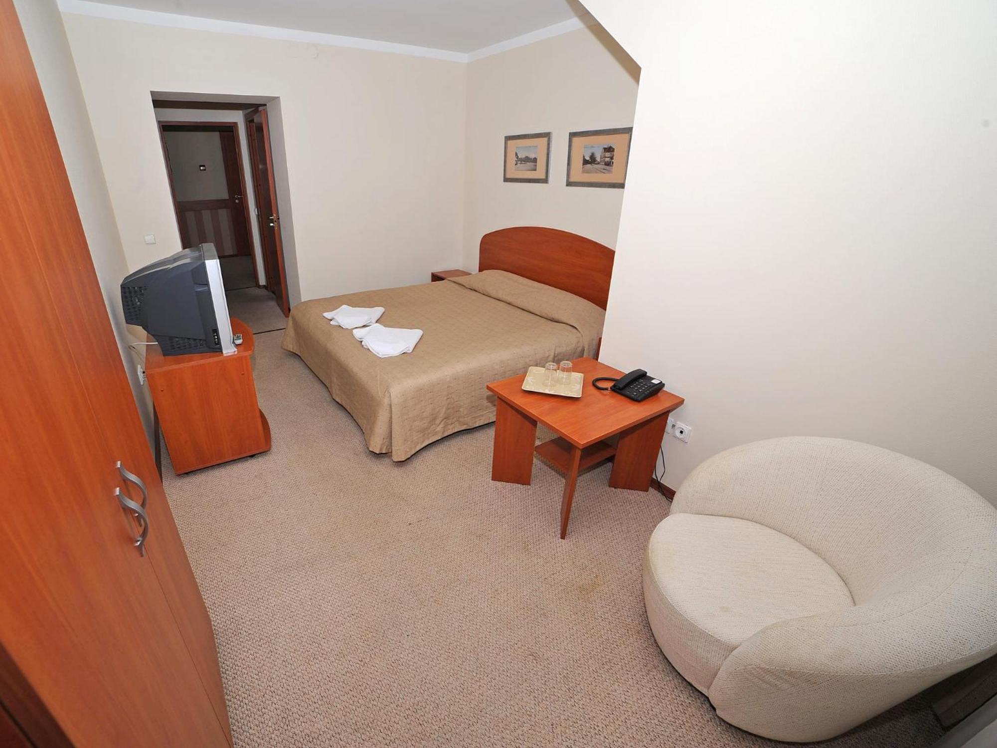Deims Hotel Šilutė Esterno foto
